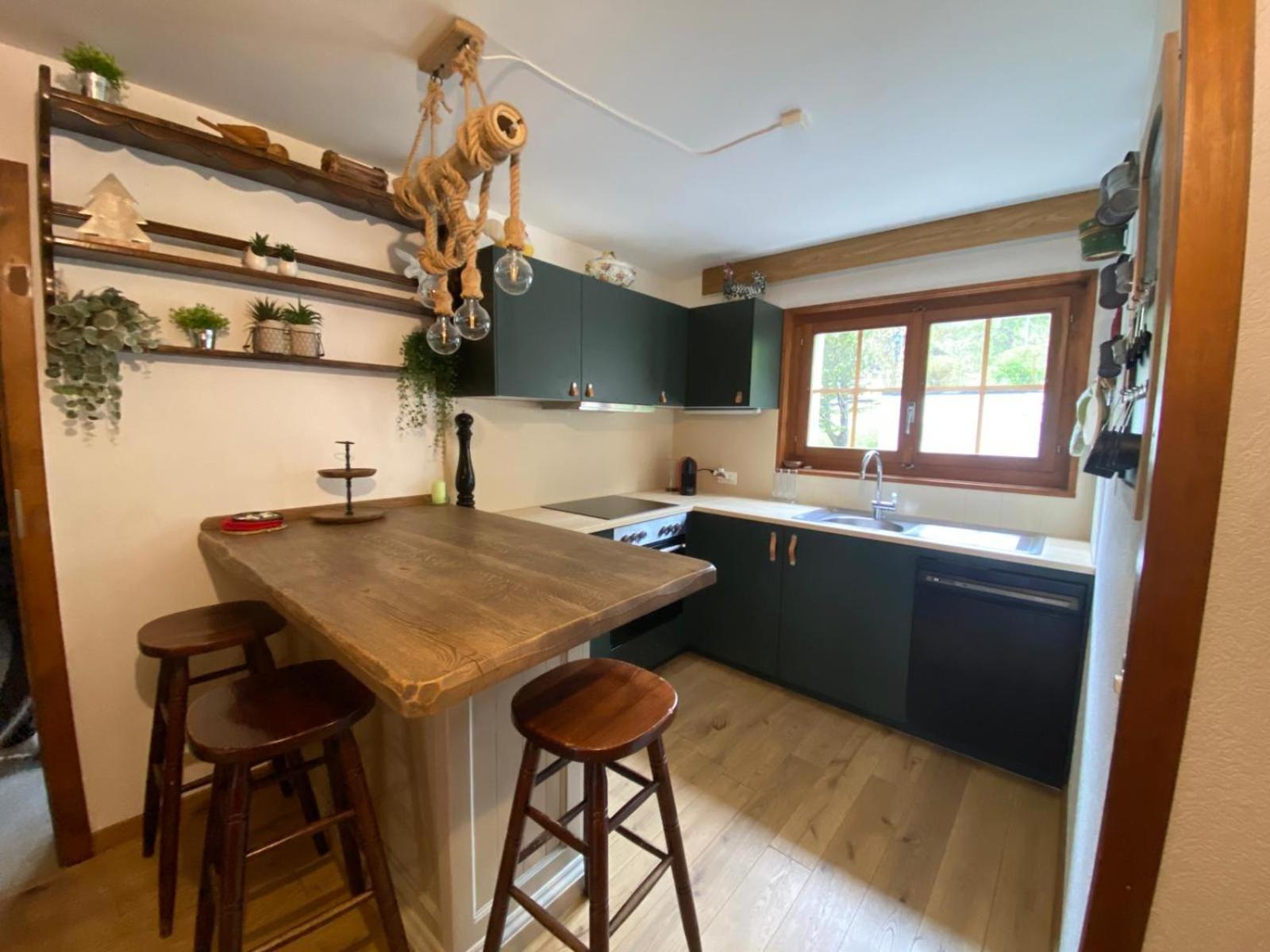 Cozy Apartment In The Heart Of The Alps Chateau-d'Oex Esterno foto